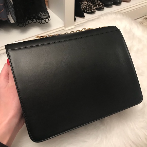 Flat Iron Handbag - Picture 9 of 9